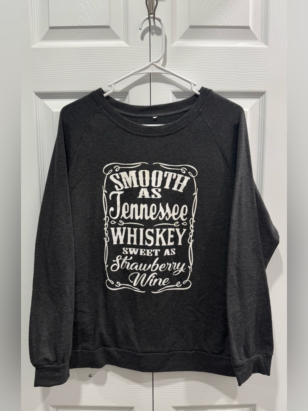 Black Graphic Sweatshirt "Smooth As Tennessee Whiskey"